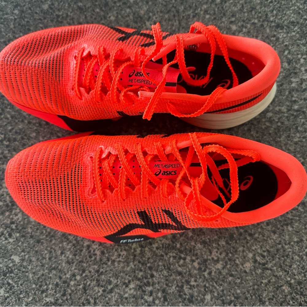 Metaspeed Sky Paris running shoes - Picture 2 of 4
